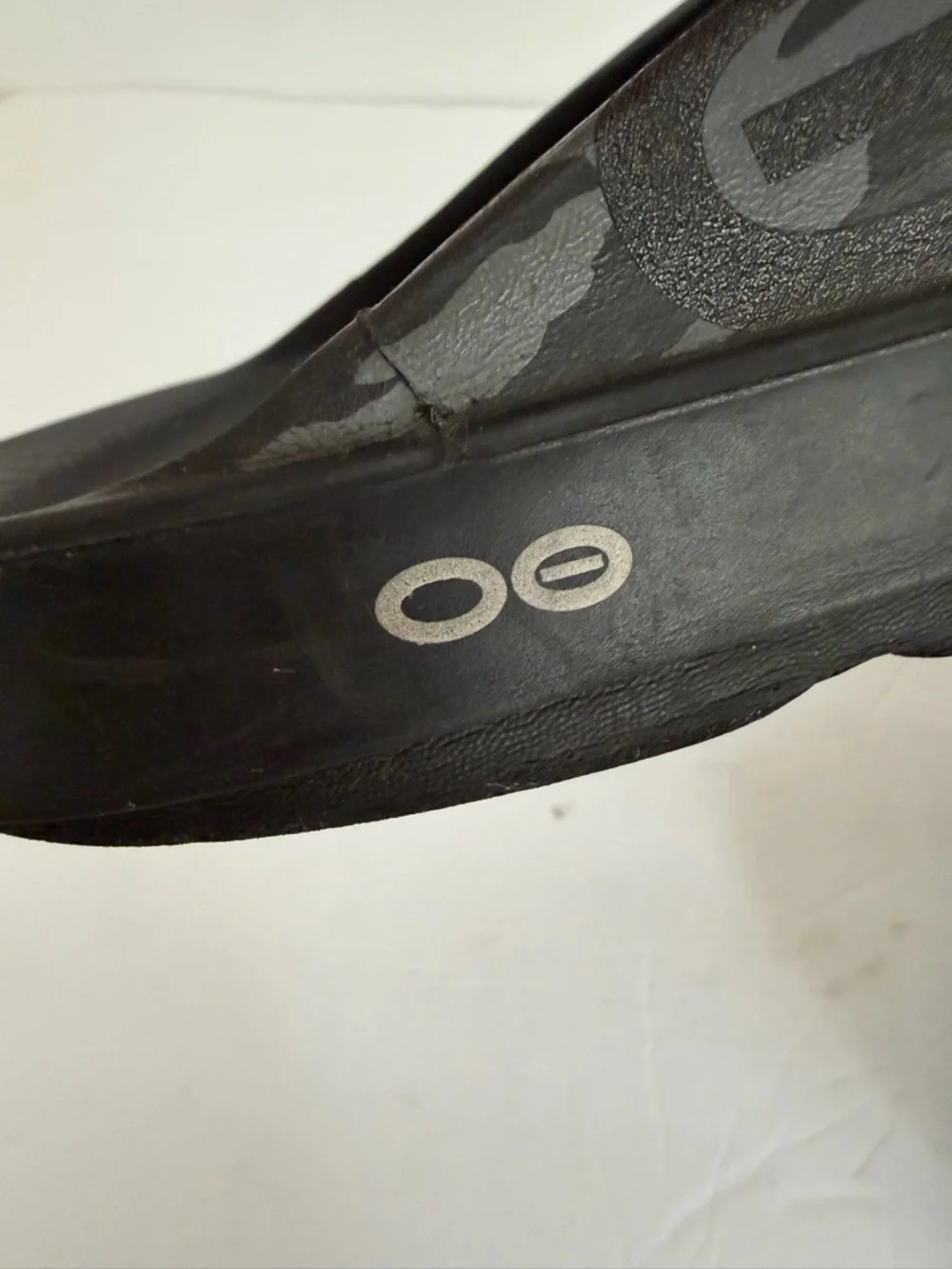 OOFOS OOriginal Thong Flip Flop Sandals Camo Comfort Recovery Unisex M9 W11
